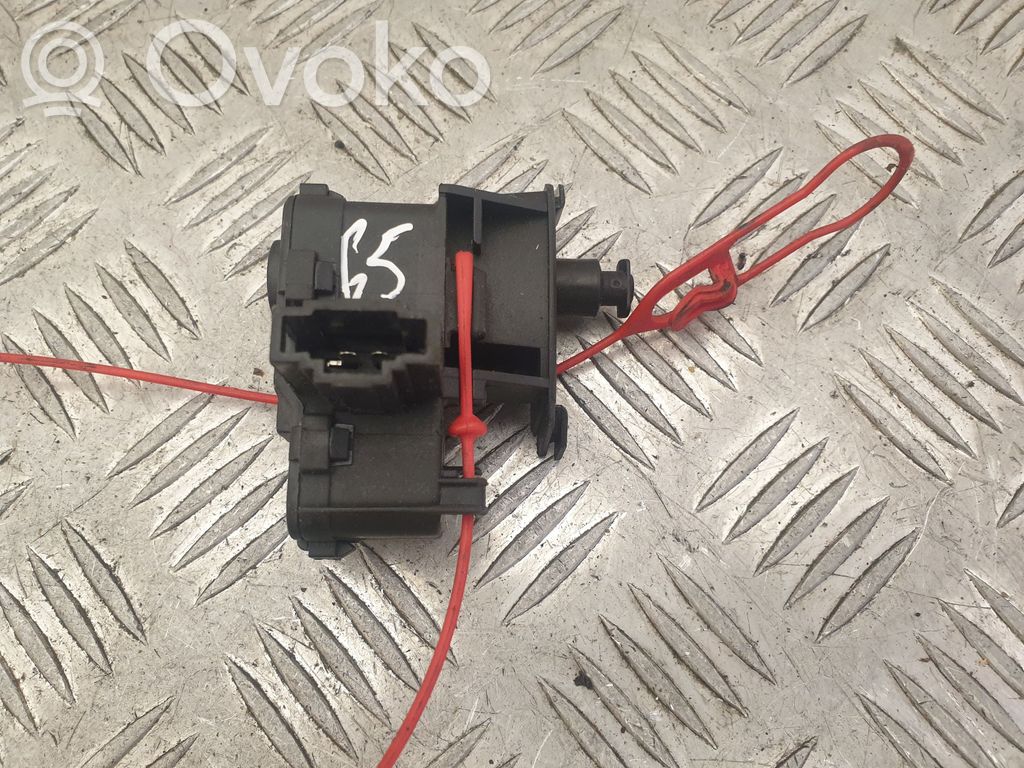 Porsche Cayenne (92A) Fuel tank cap lock motor 