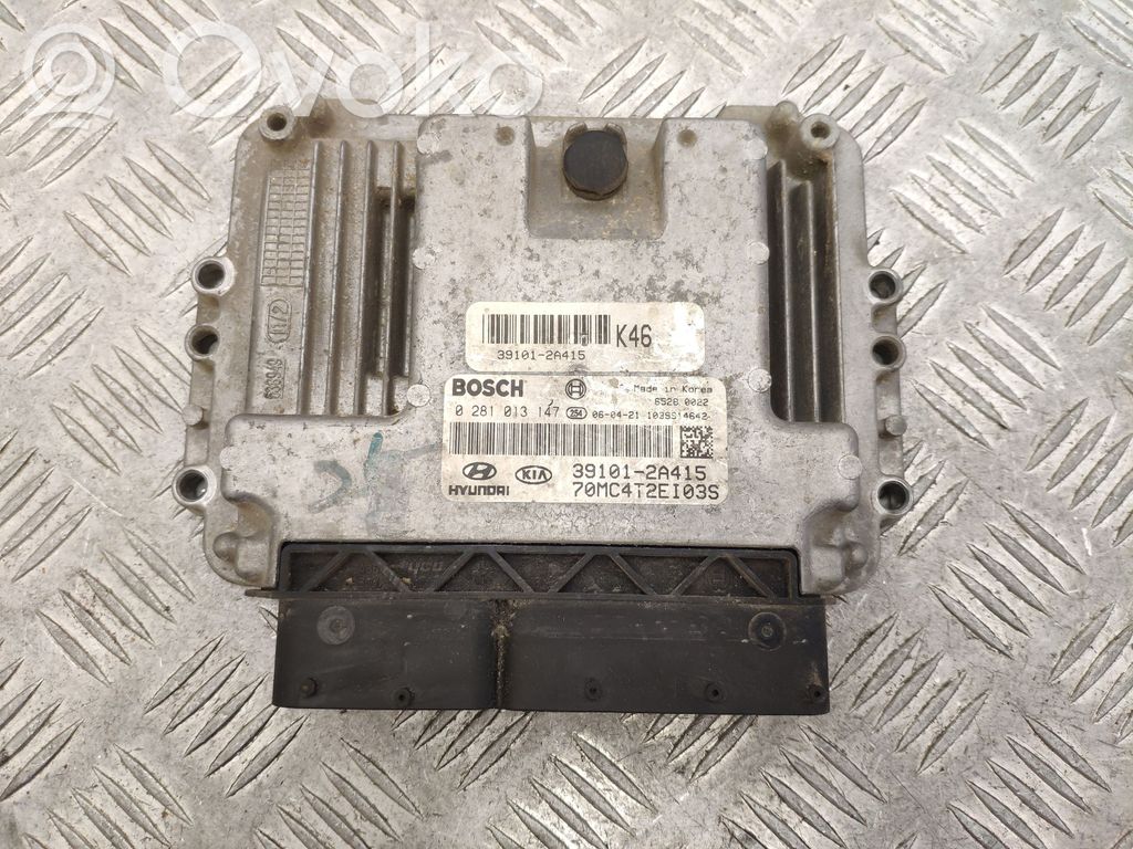 Hyundai Accent Engine control unit/module 