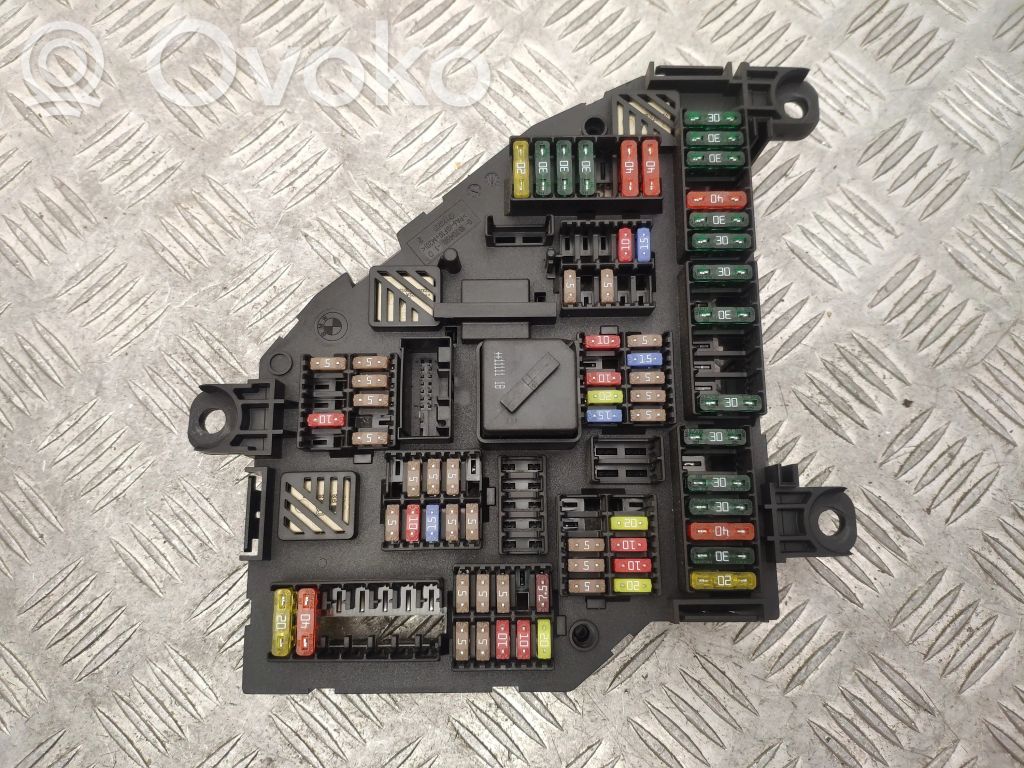 BMW 5 GT F07 Saugiklių blokas 