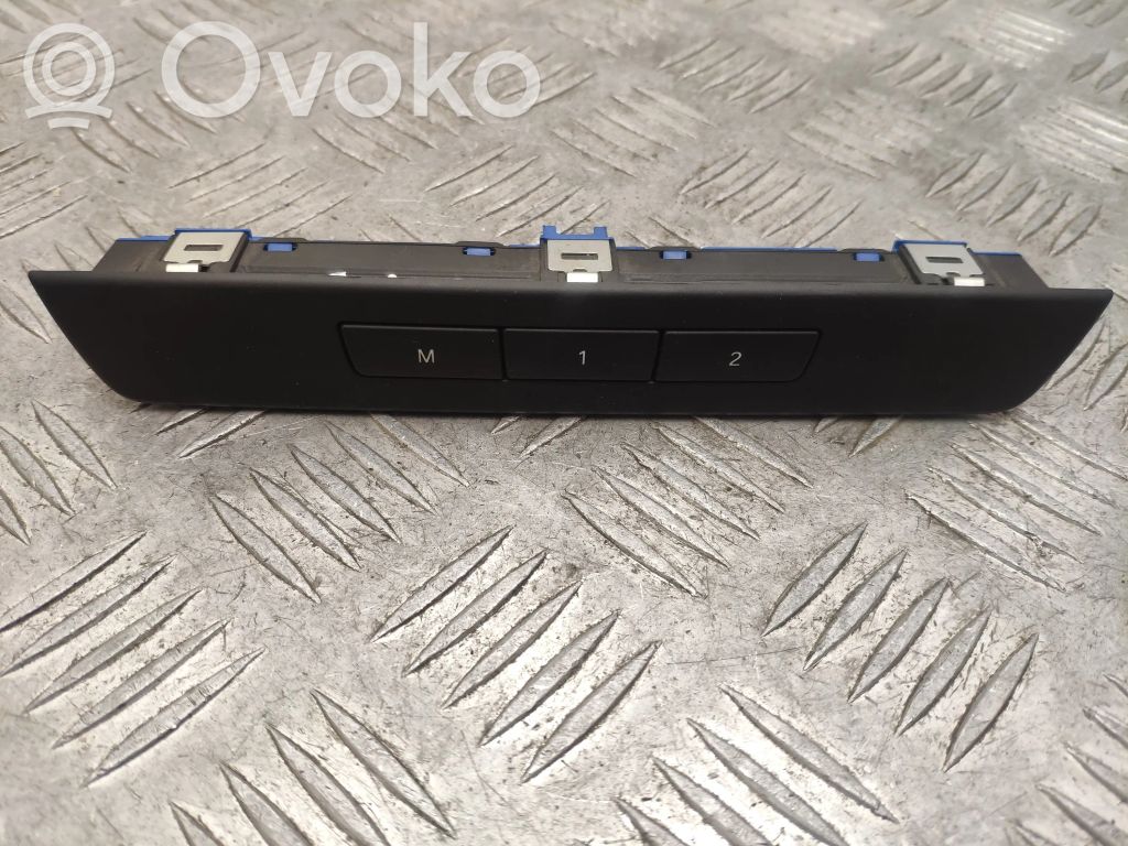 BMW 5 GT F07 Seat control switch 