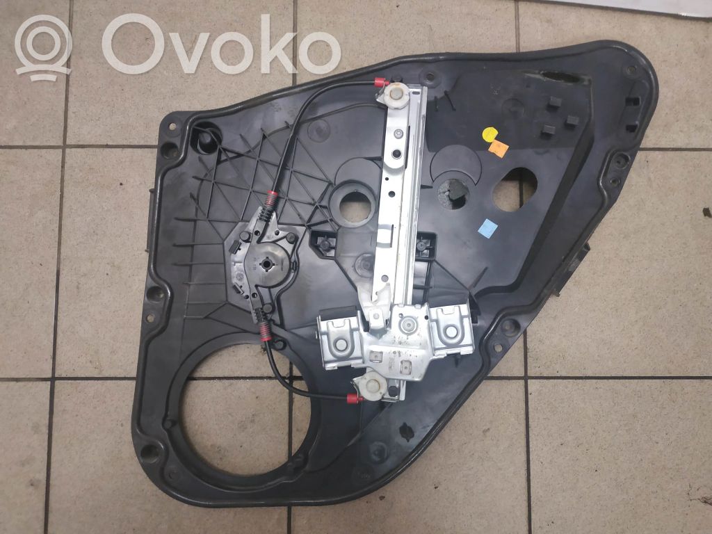 Elektryczny podnośnik szyby drzwi tylnych   C1BBA045H23AC