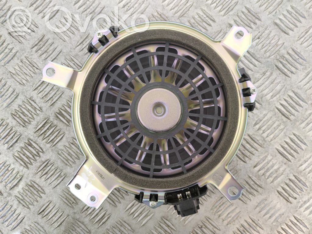 Lexus NX Altavoz subwoofer 