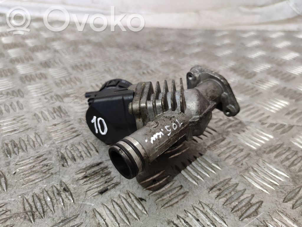 BMW 3 E90 E91 EGR vožtuvas 