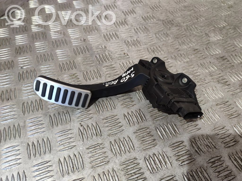 Volvo S60 Pedał gazu / przyspieszenia 