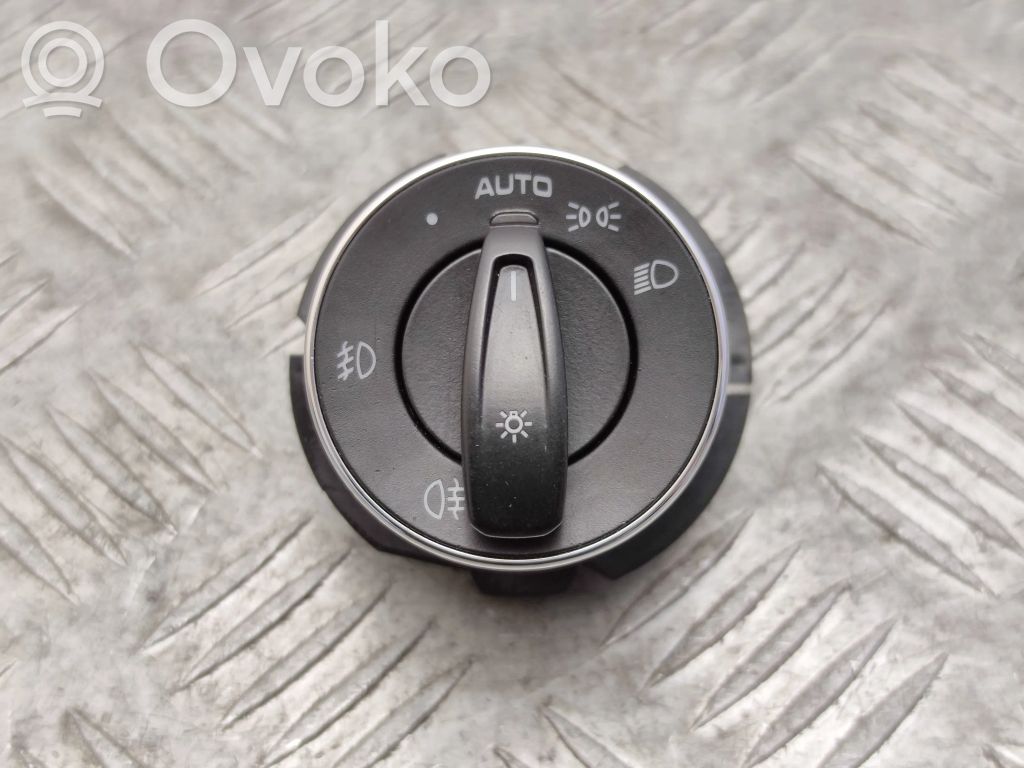 Porsche Cayenne (92A) Light switch 