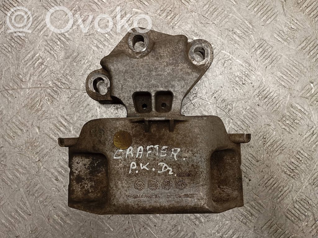 Volkswagen Crafter Engine mount bracket 