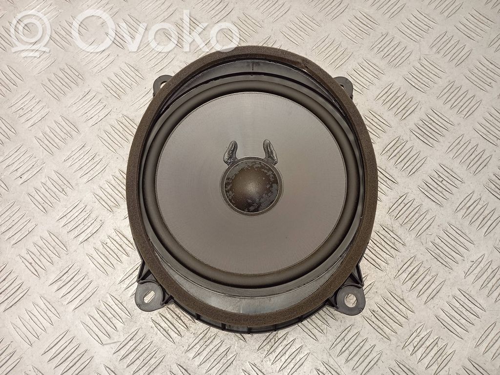 Lexus NX Altavoz de la puerta delantera 