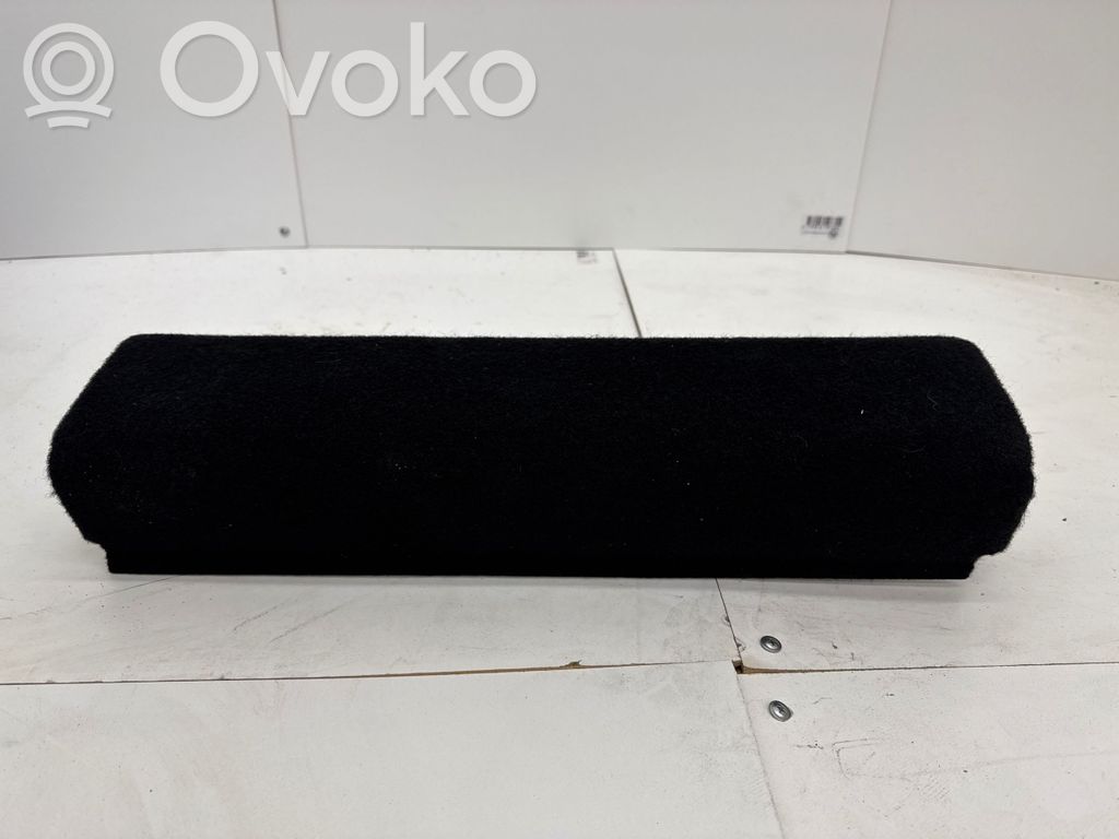 Tesla Model S Bagažinės kilimas 
