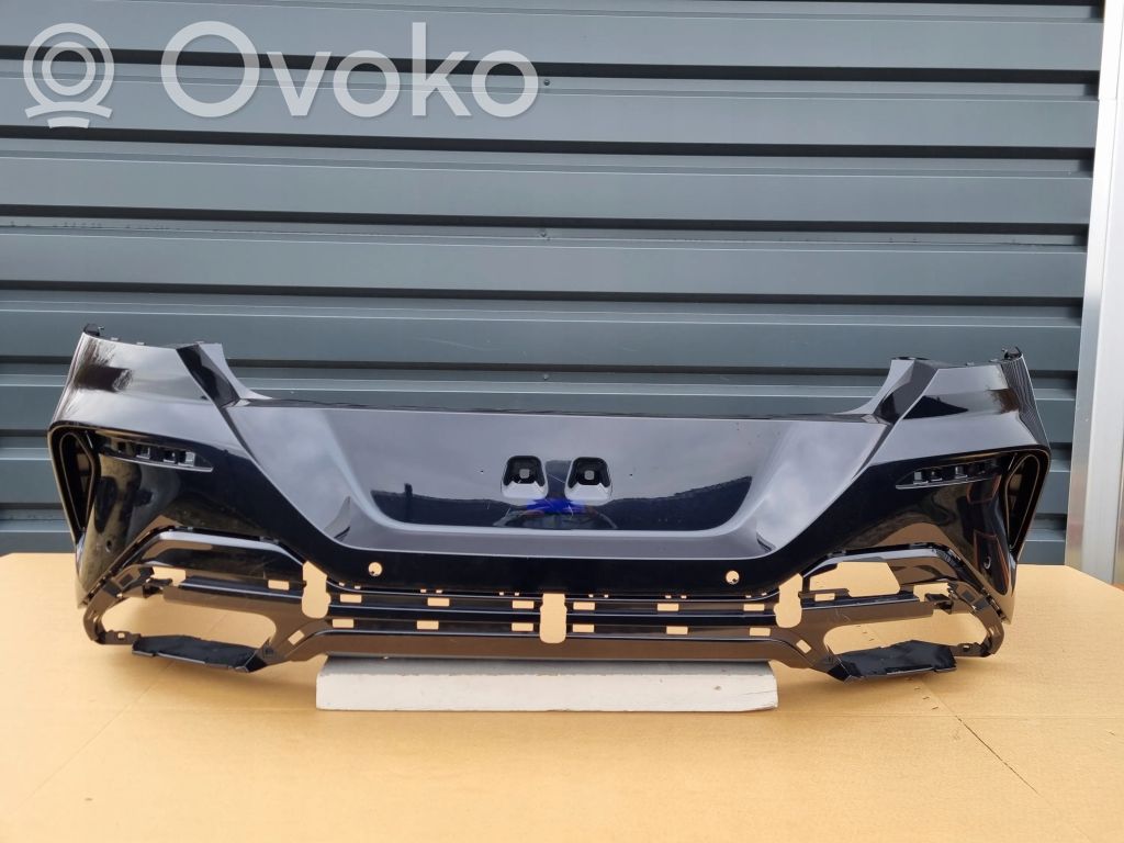 BMW 8 G16 Parachoques 