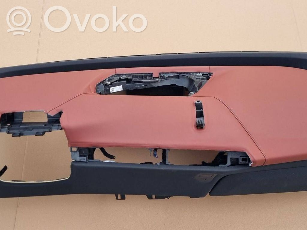 BMW iX Panelė 