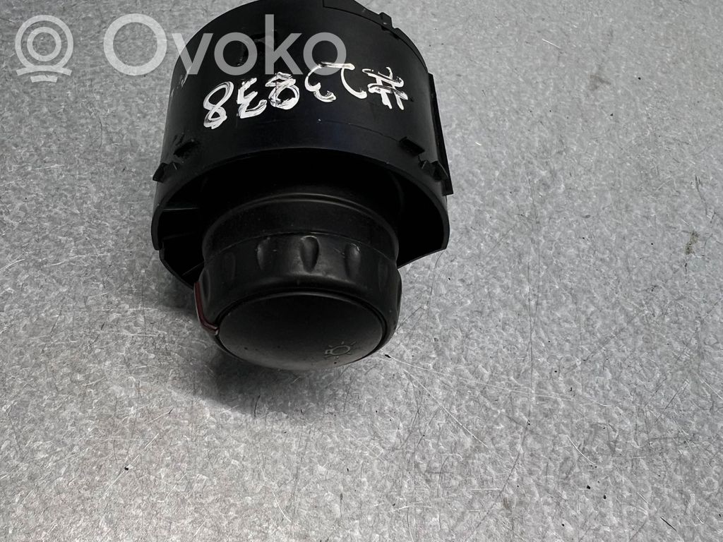 Seat Leon (1M) Interruptor de luz 