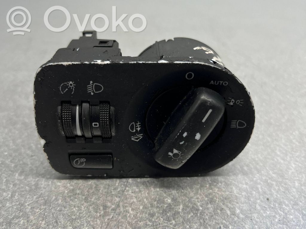 Audi A3 S3 8P Light switch 