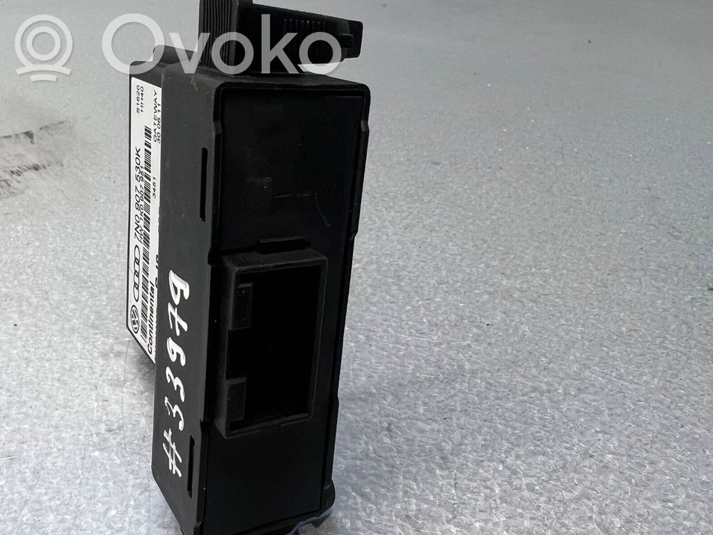 Volkswagen PASSAT B7 Módulo de control Gateway 