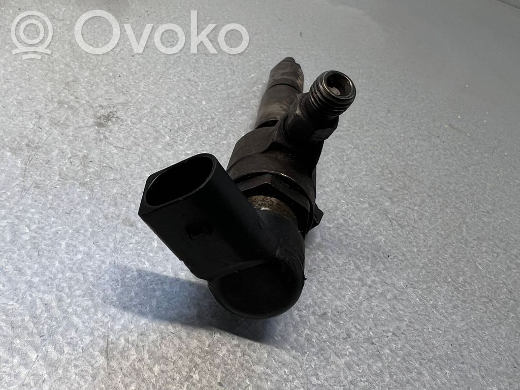 Inyector de combustible   9F593,9F593