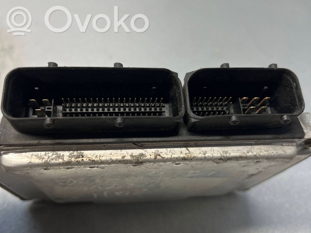Volkswagen Golf IV Engine control unit/module 