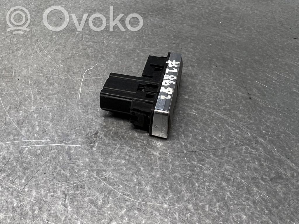 Ford Mondeo Mk III Windscreen/window heater switch 