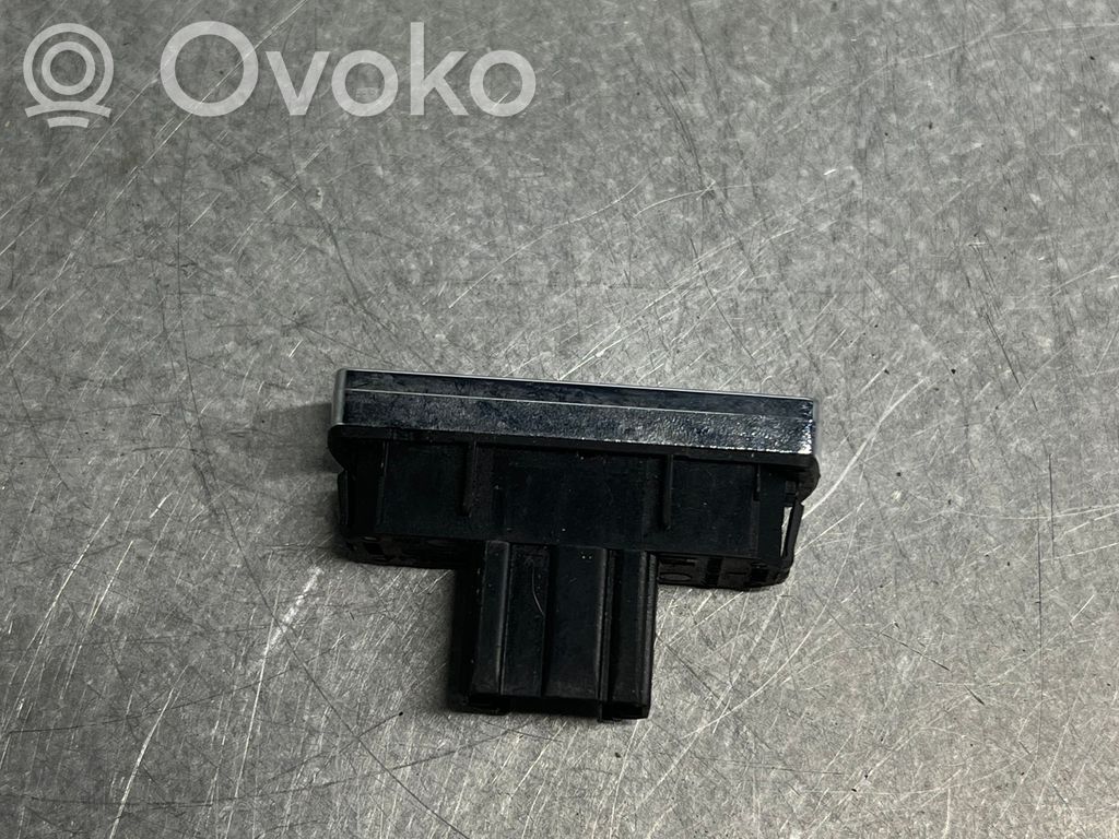 Ford Mondeo Mk III Hazard light switch 