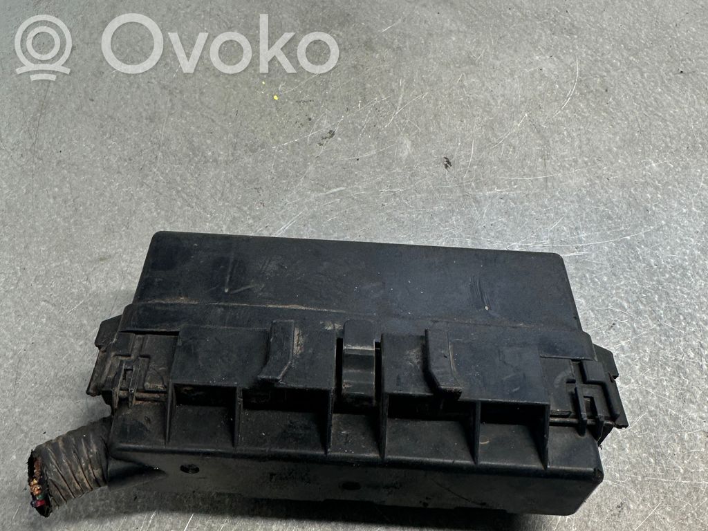 Audi A6 S6 C6 4F Fuse box set 