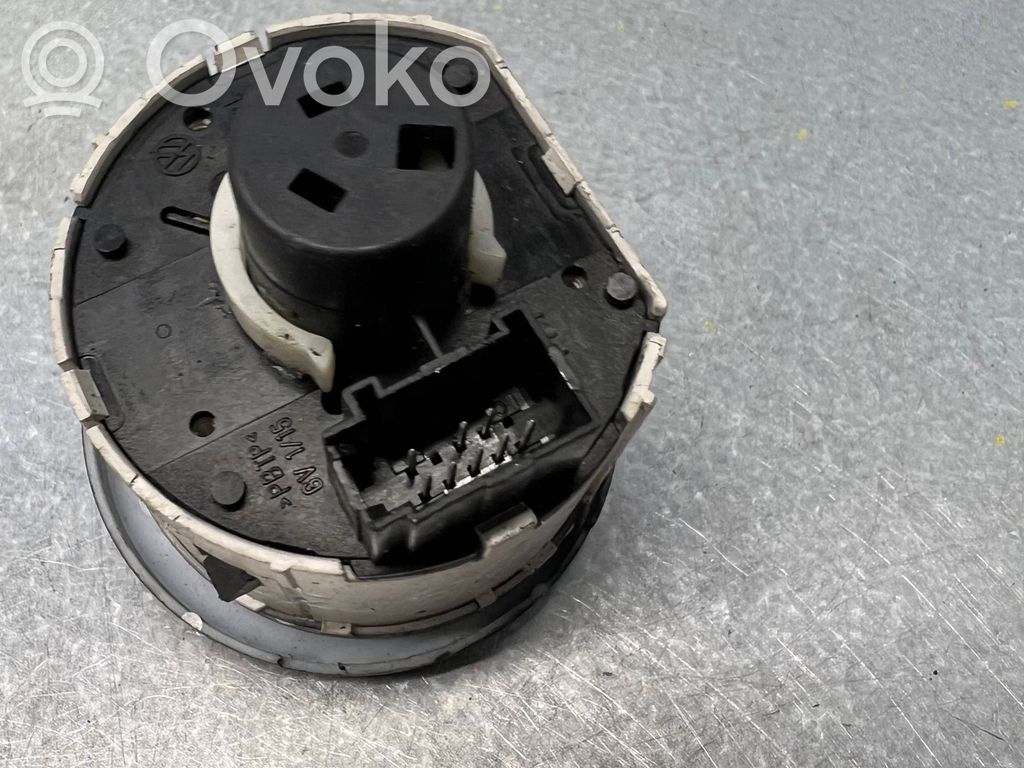 Skoda Octavia Mk2 (1Z) Interruptor de luz 