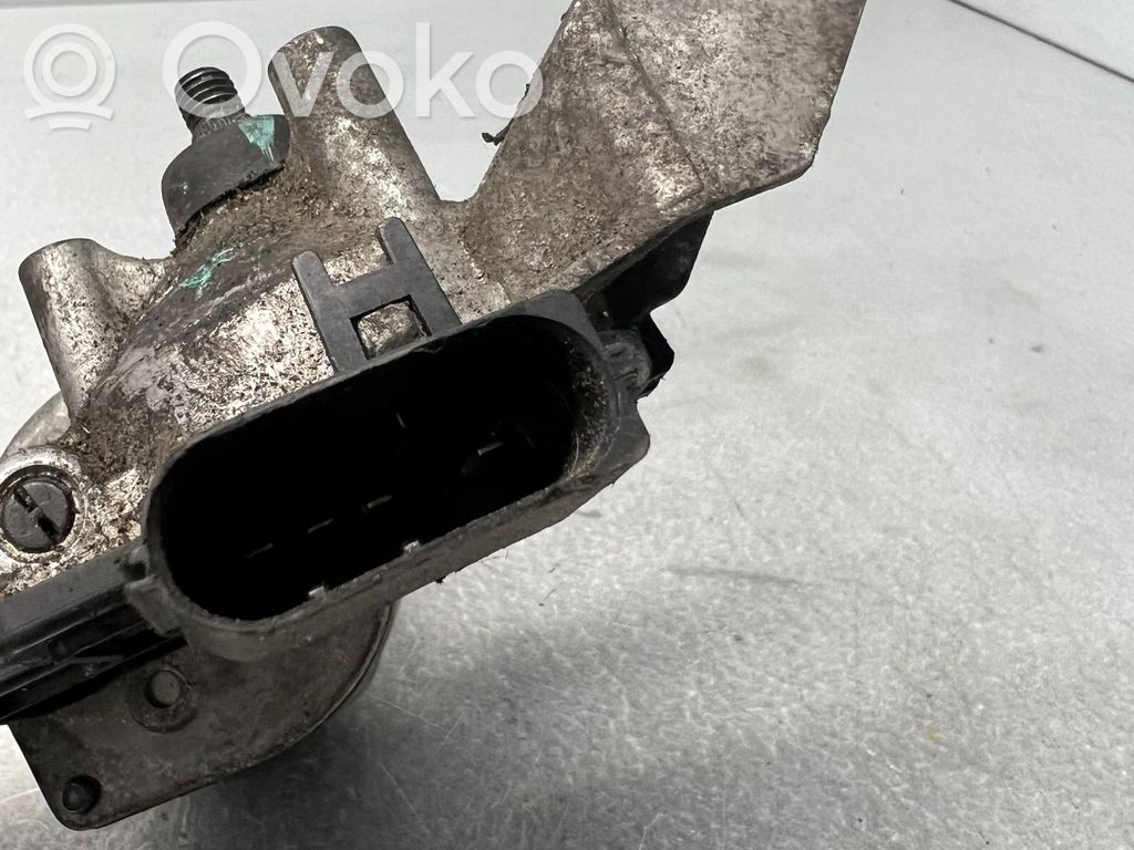 Land Rover Discovery 3 - LR3 Silniczek wycieraczek szyby przedniej / czołowej 