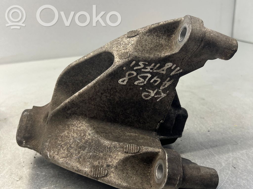 Audi A4 S4 B8 8K Engine mounting bracket 
