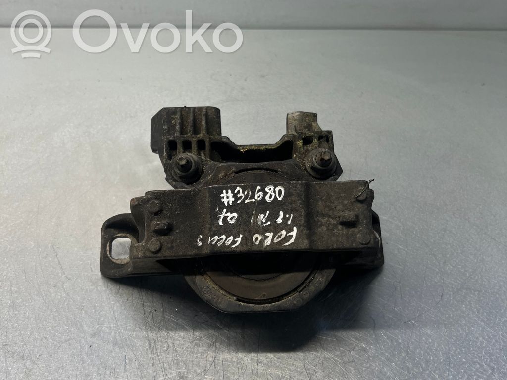 Ford Focus Engine mount bracket 