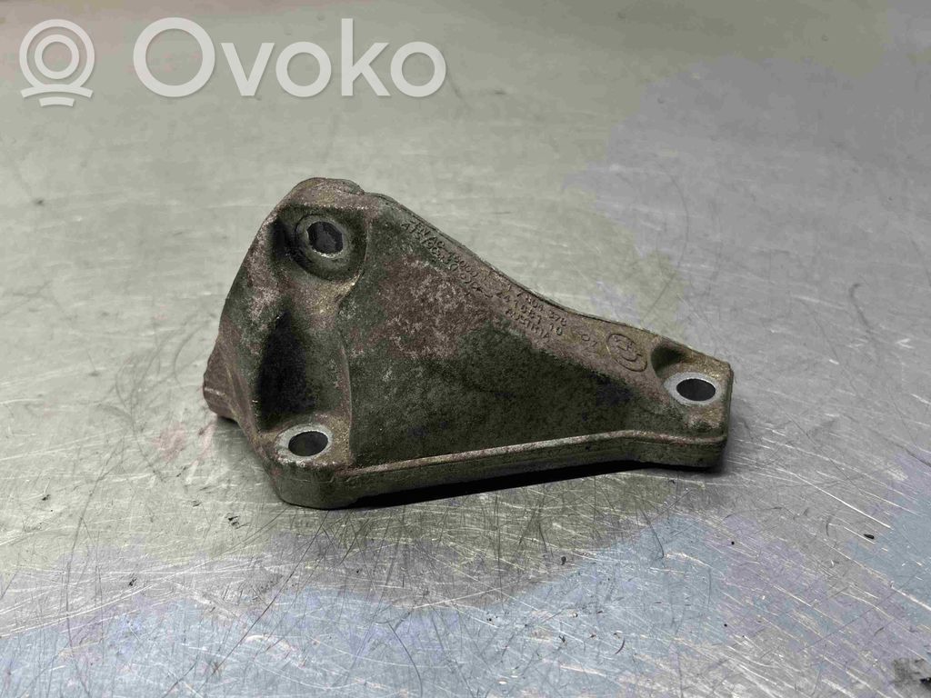 BMW 3 E90 E91 Engine mounting bracket 