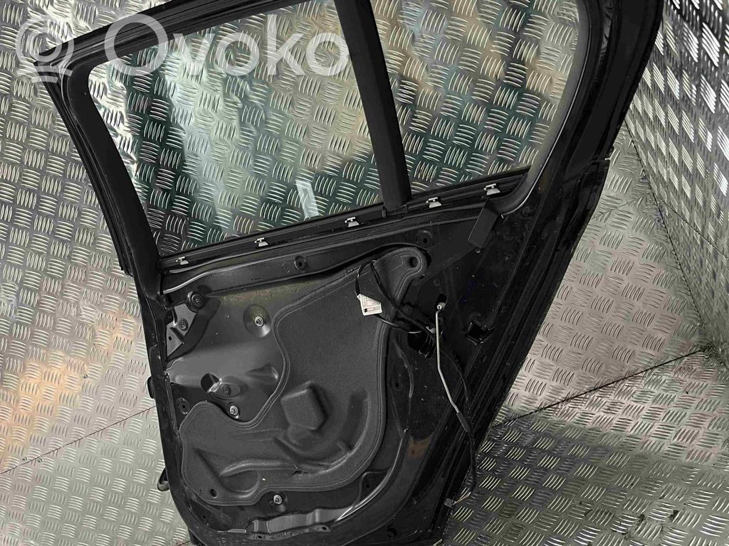 BMW 1 F20 F21 Aizmugurējās durvis 
