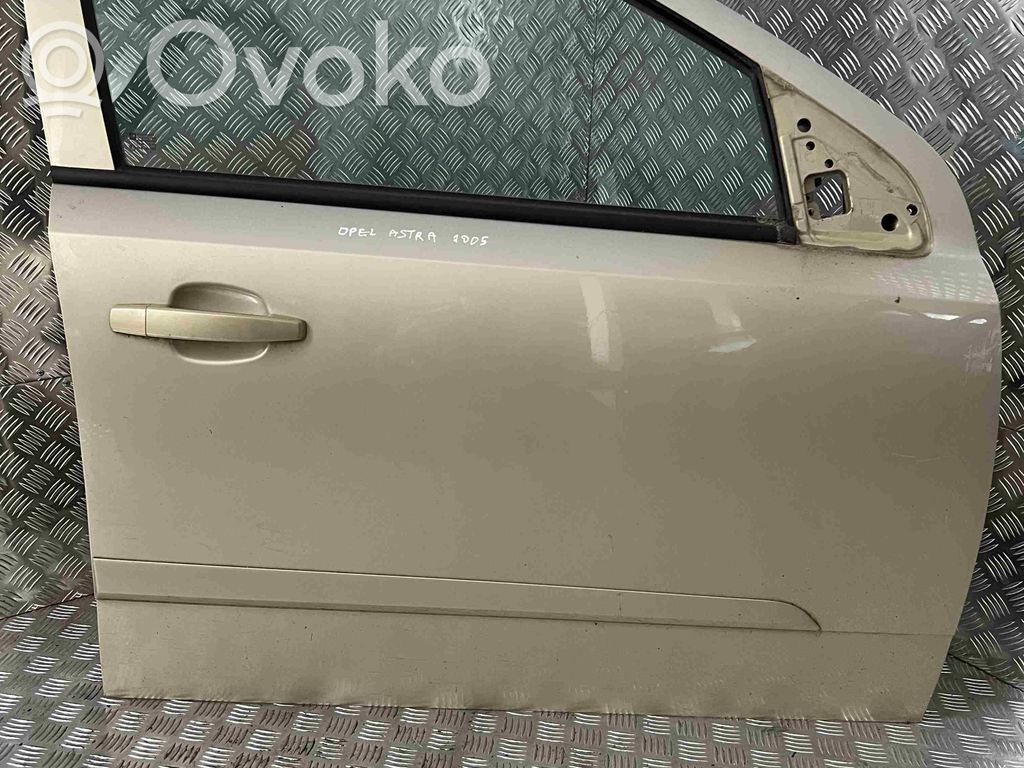 Opel Astra H Puerta delantera 