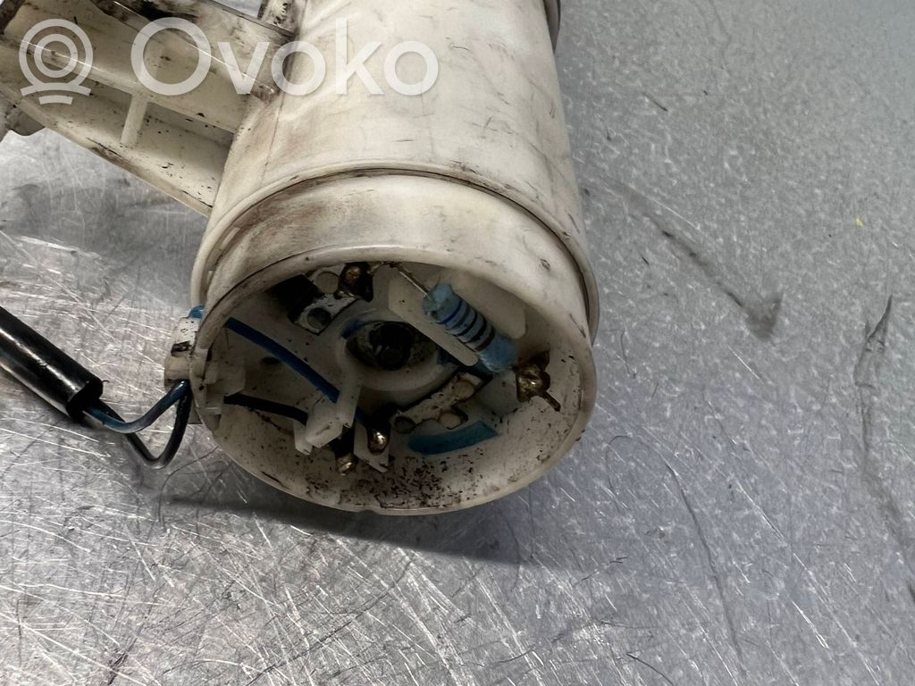 Audi A8 S8 D3 4E Pompe à carburant 