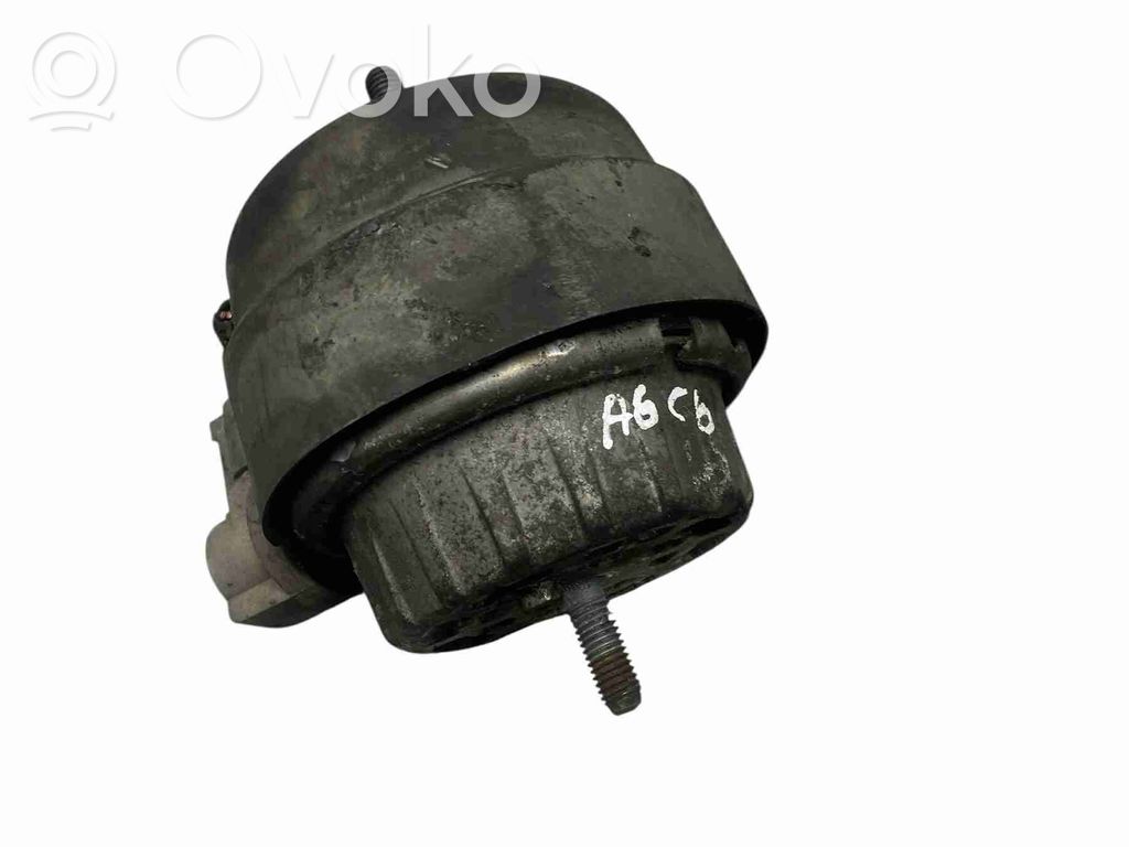 Engine mount bracket   4696,4696
