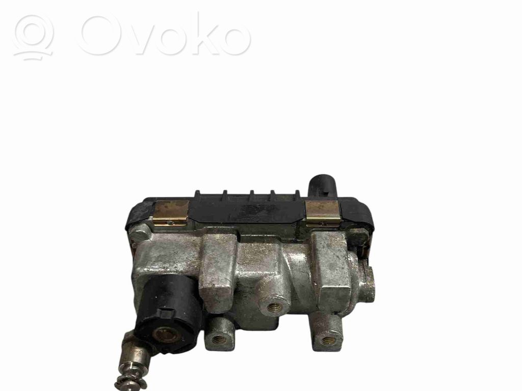 BMW 3 E90 E91 Turbo charger electric actuator 