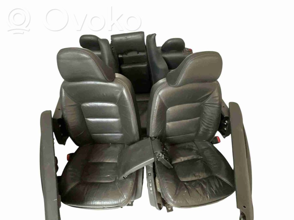 Volvo XC70 Seat set 
