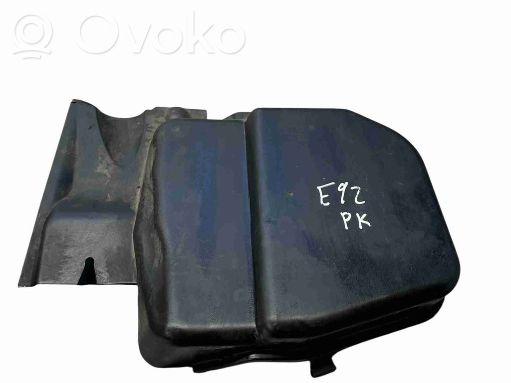 BMW 3 E92 E93 Oro mikrofiltro dangtelis 