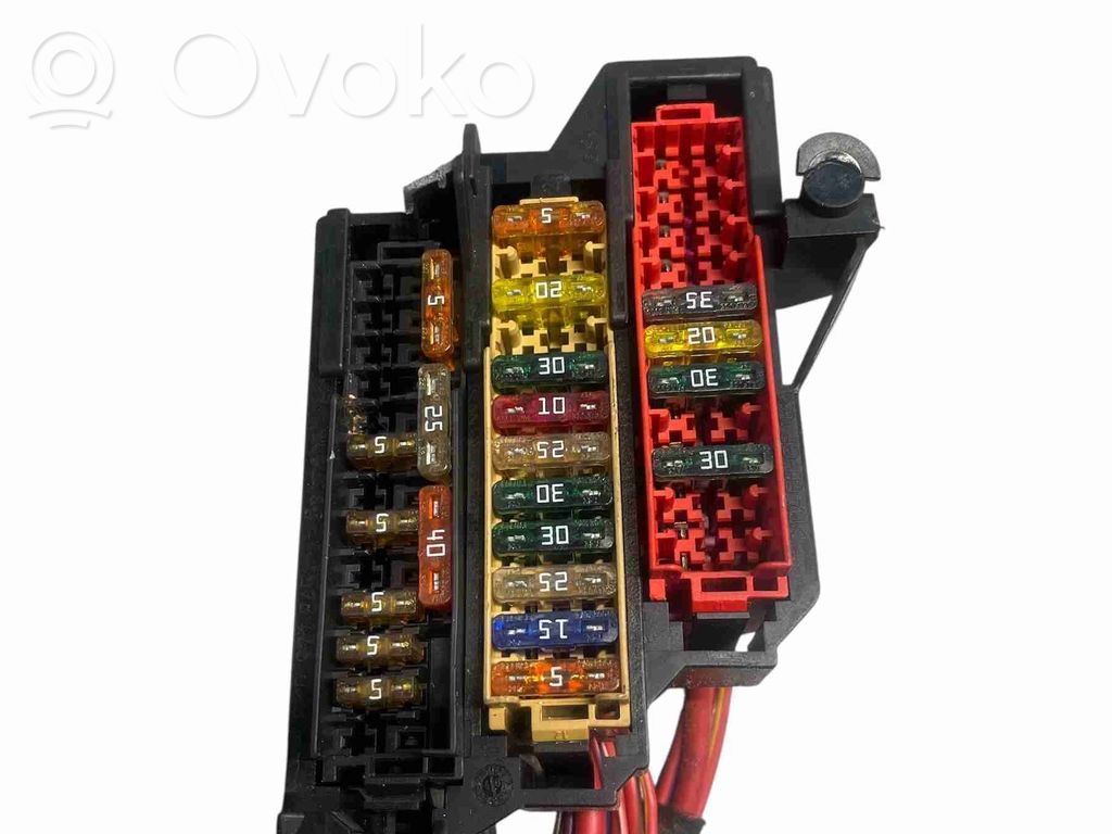 Audi A4 S4 B8 8K Sulakemoduuli 