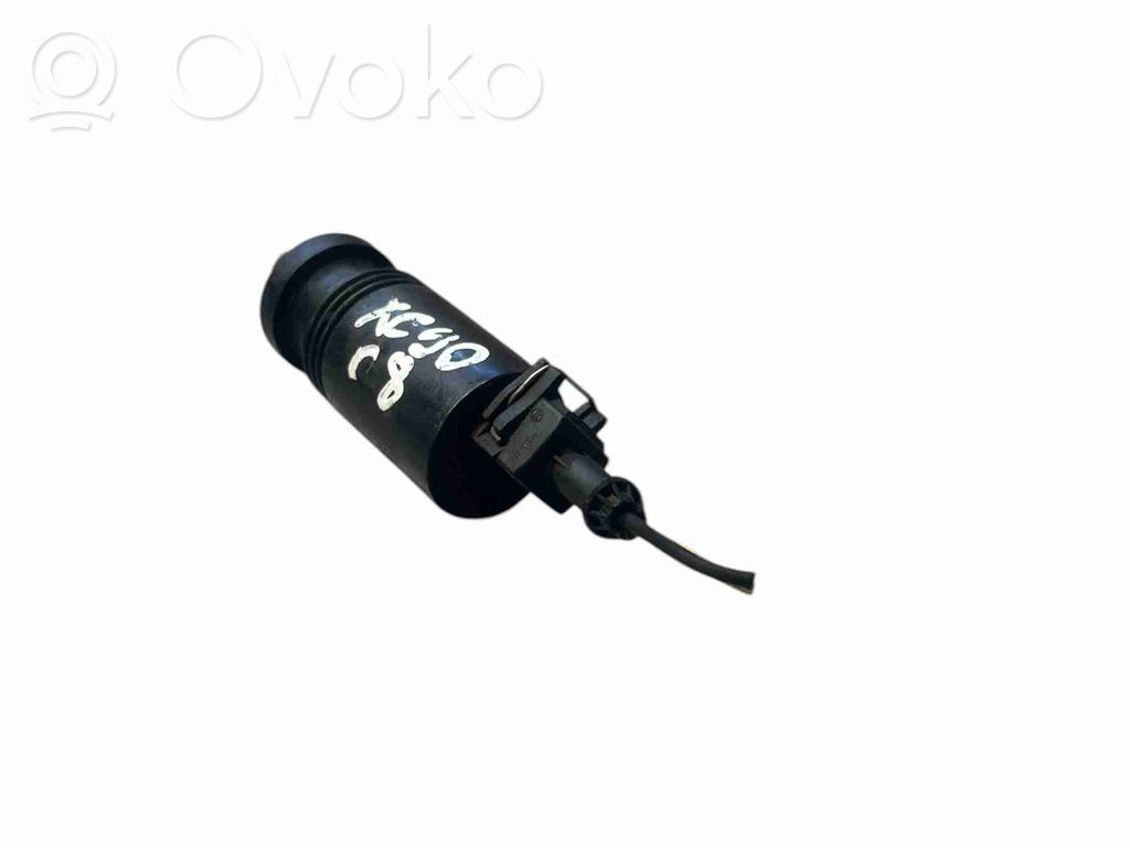 Volvo XC90 Windscreen/windshield washer pump 