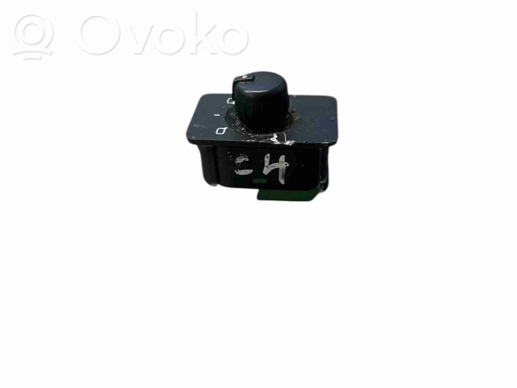 Audi A6 S6 C5 4B Wing mirror switch 