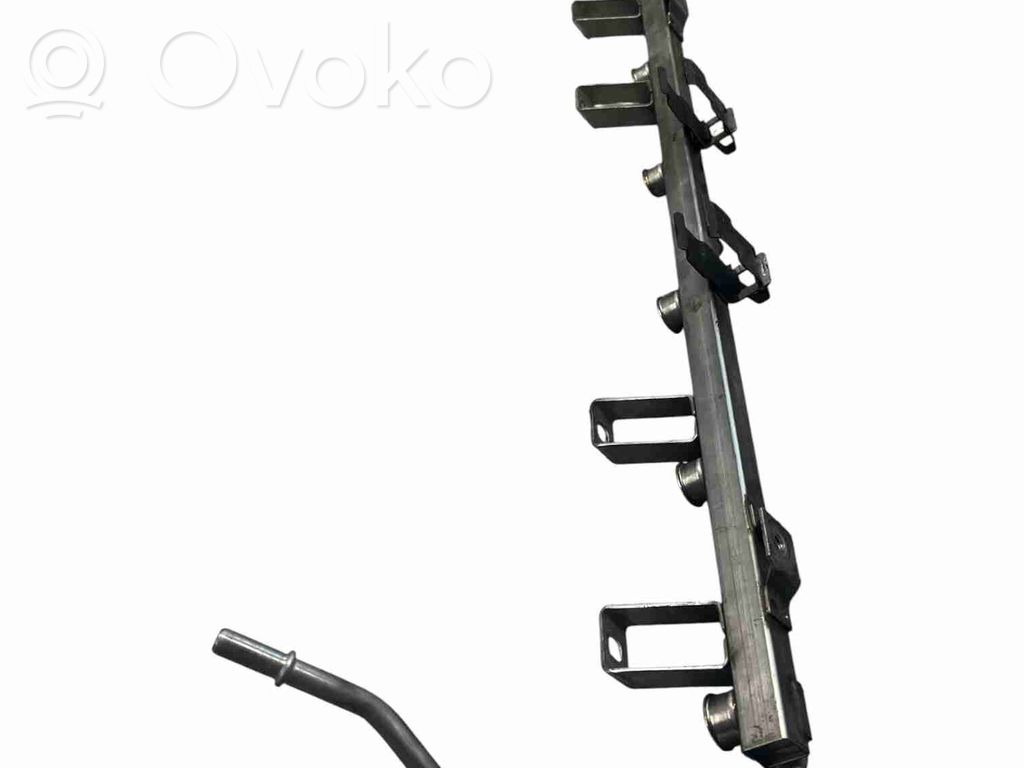 BMW 3 E46 Fuel line pipe 