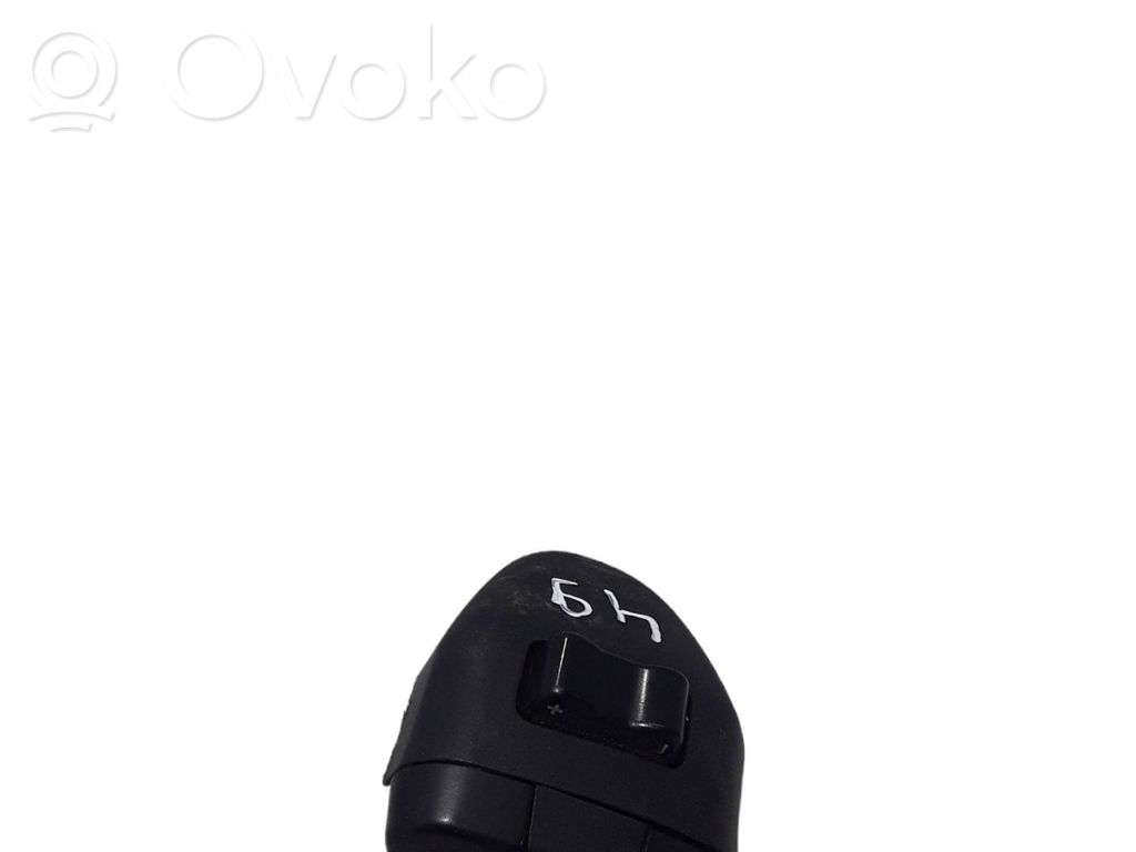 Nissan X-Trail T30 Steering wheel buttons/switches 