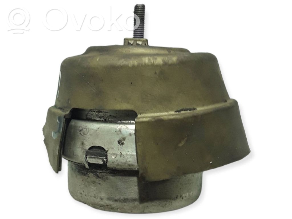 Audi A4 S4 B7 8E 8H Soporte de montaje del motor 