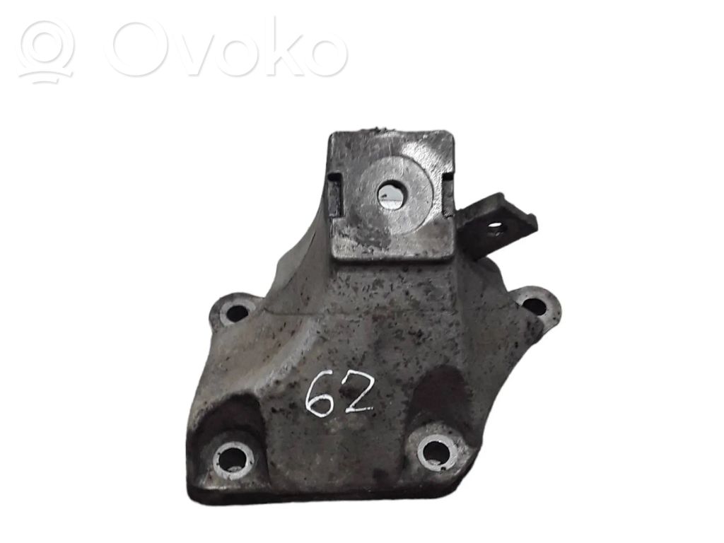 Engine mounting bracket   4F0199308