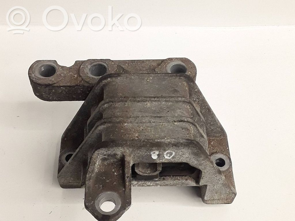 Opel Vectra C Engine mount bracket 