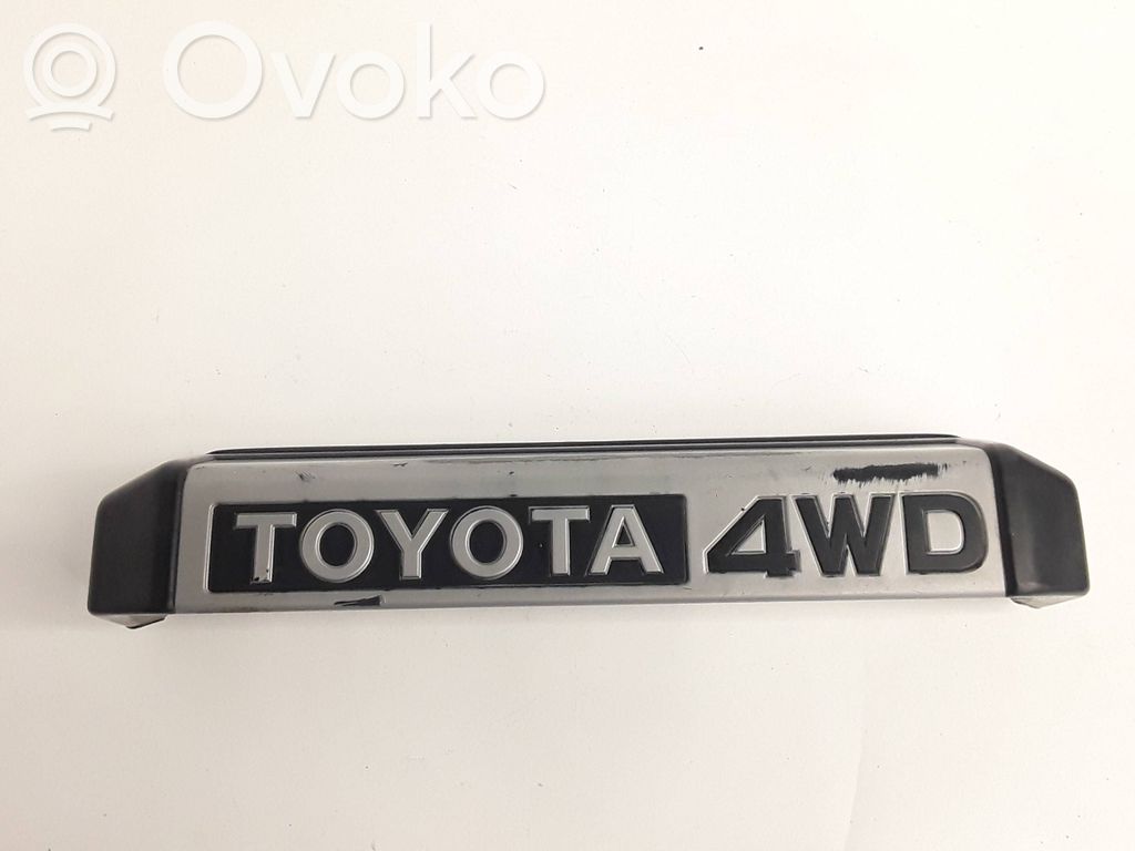 Toyota Land Cruiser (BJ70) Bagāžnieka numura zīmes apgaismojuma līste 