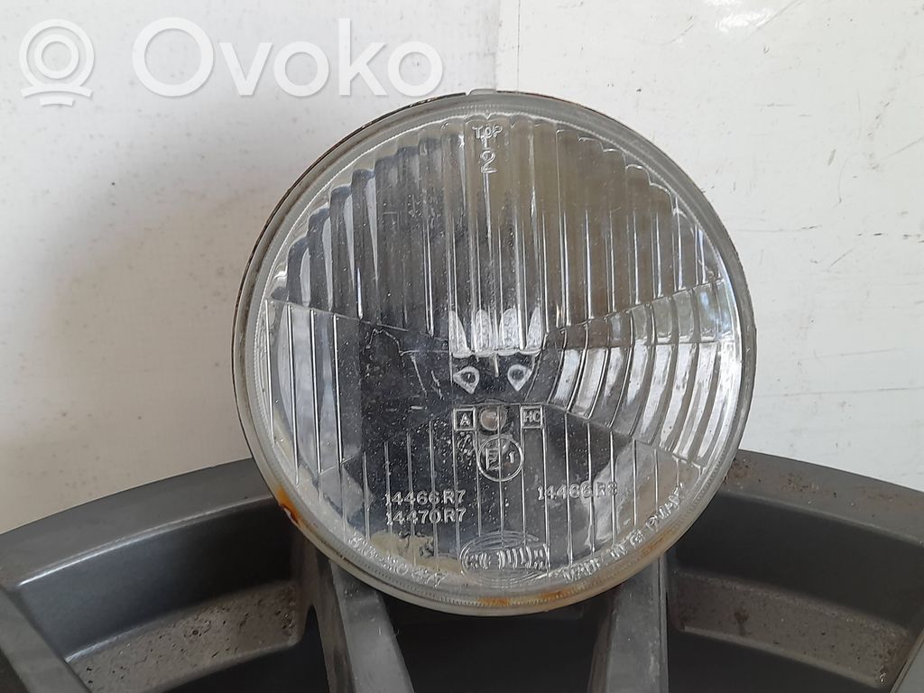 Headlight/headlamp   14466R8