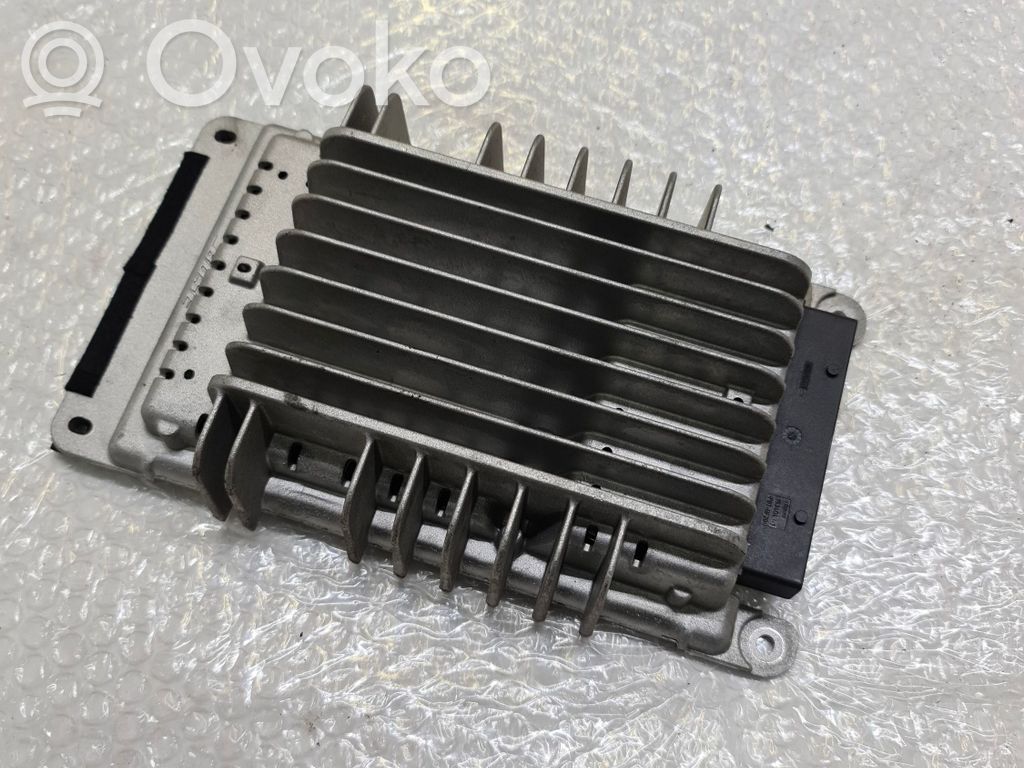 Audi A4 S4 B6 8E 8H Vahvistin 