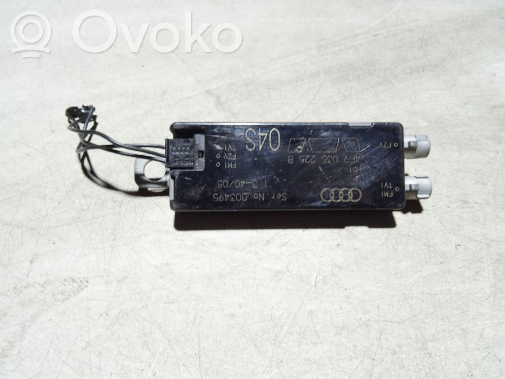 Audi A6 S6 C6 4F Antenos stiprintuvas 