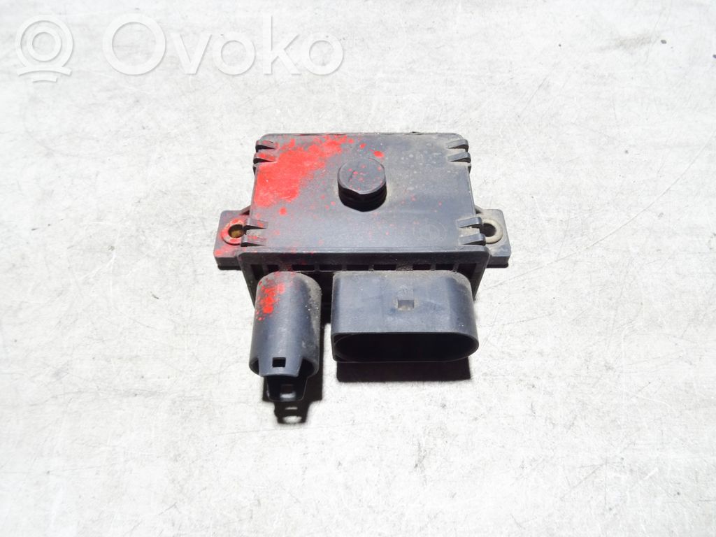 BMW 3 E46 Glow plug pre-heat relay 