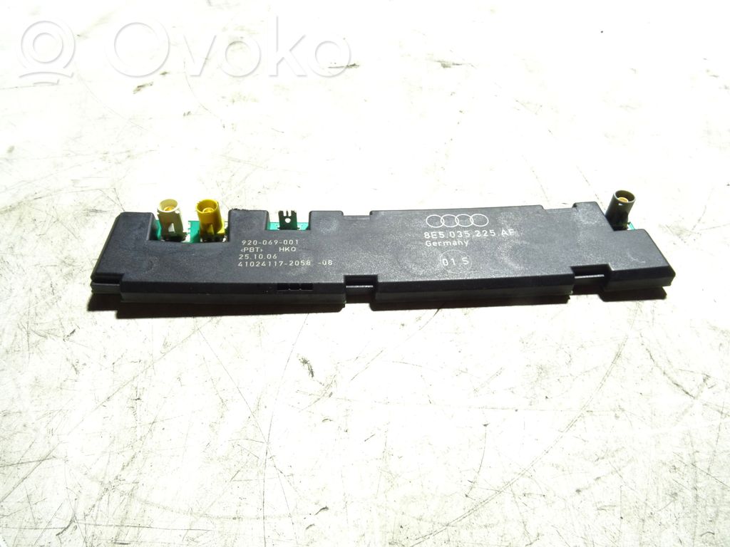 Audi A4 S4 B7 8E 8H Antenos stiprintuvas 