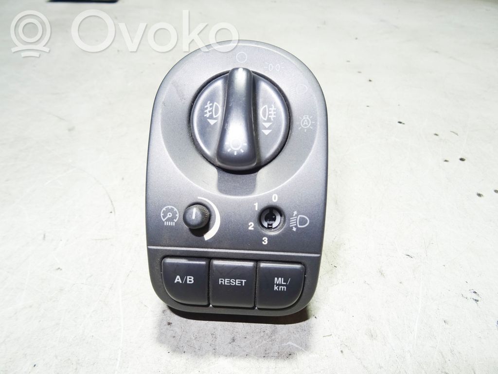 Jaguar X-Type Light switch 