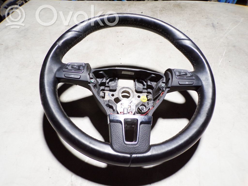 Volkswagen Touran II Steering wheel 
